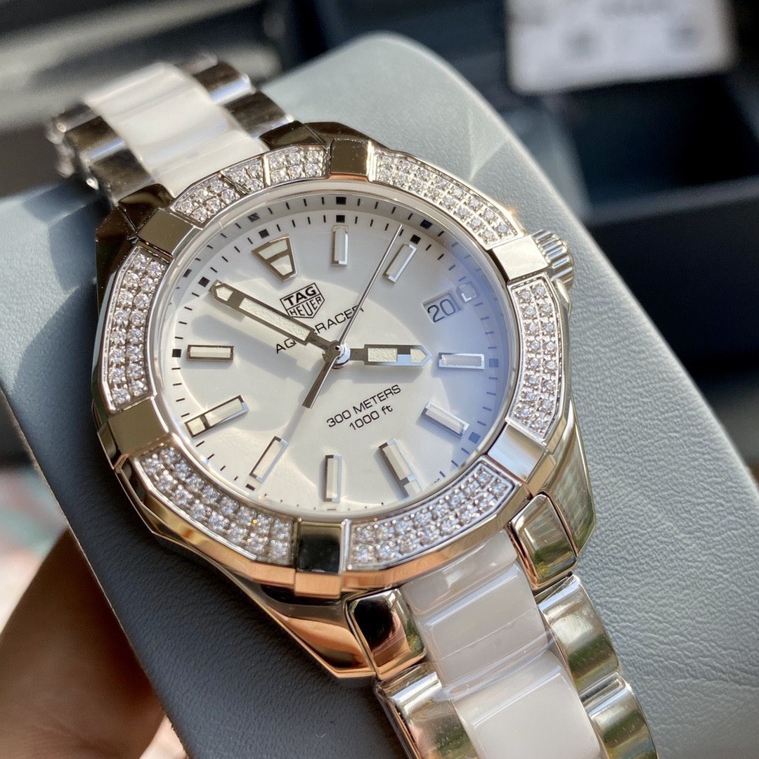 TAG Heuer Aquaracer Ceramic Quartz 35mm Watch view 1