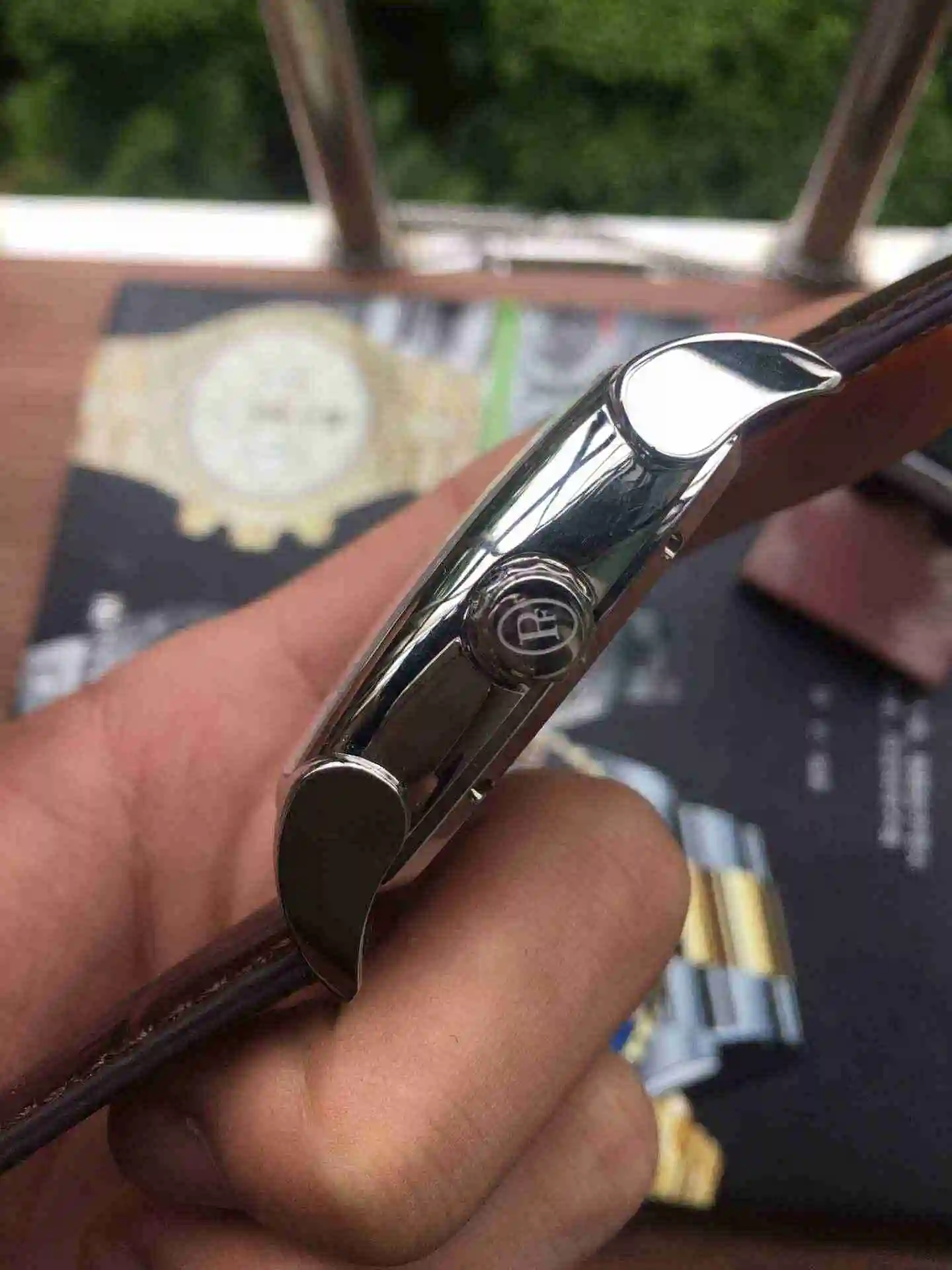 General Watches Palma Johnny White 440 Gold 460 West Rail City Movement+100 Watch view 3