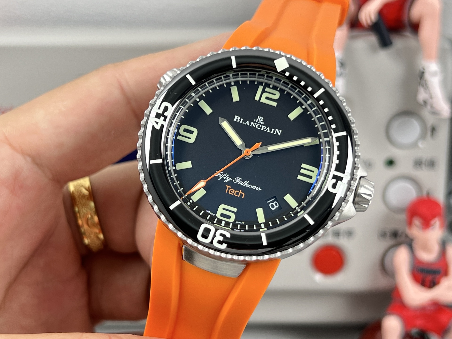 Automatic Watch view 3