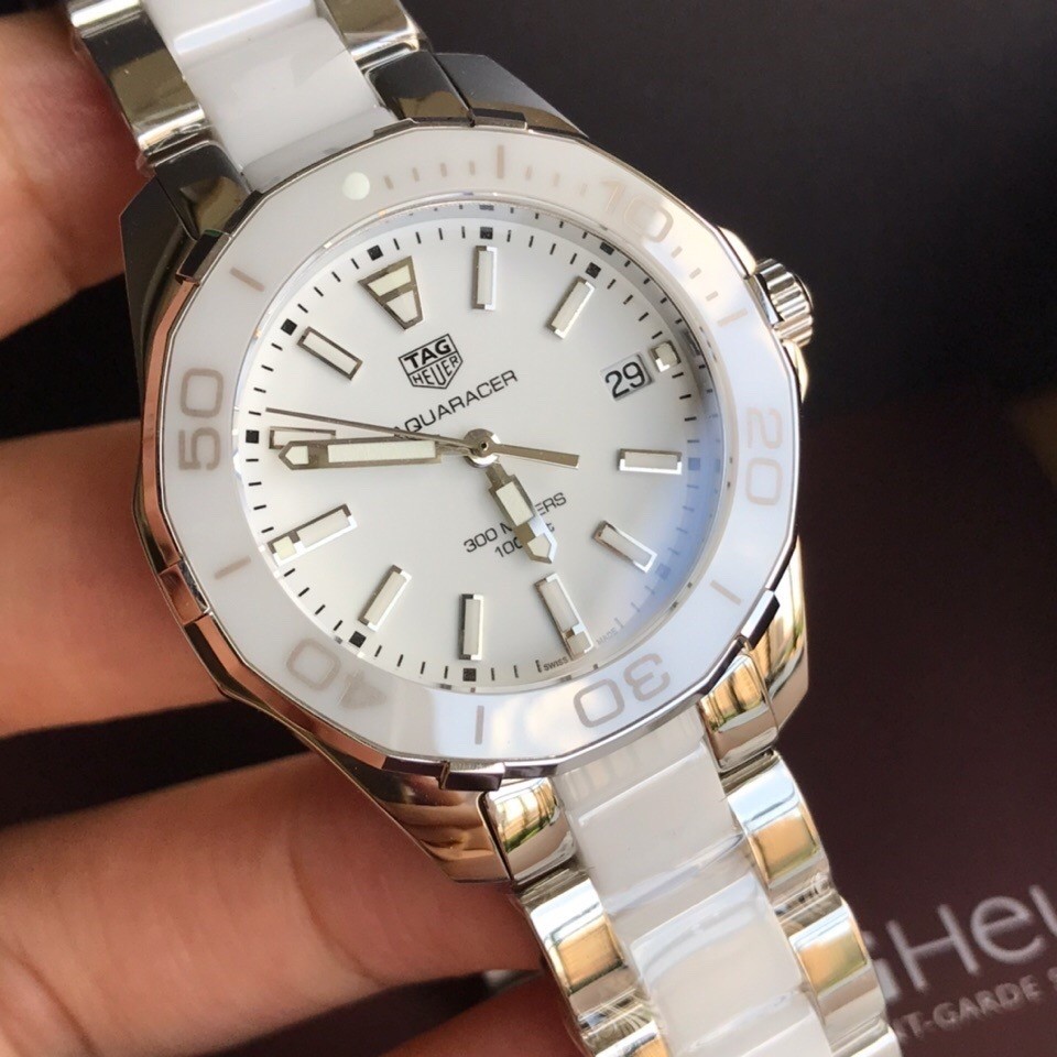 TAG Heuer Aquaracer Ceramic Quartz 35mm Watch view 1
