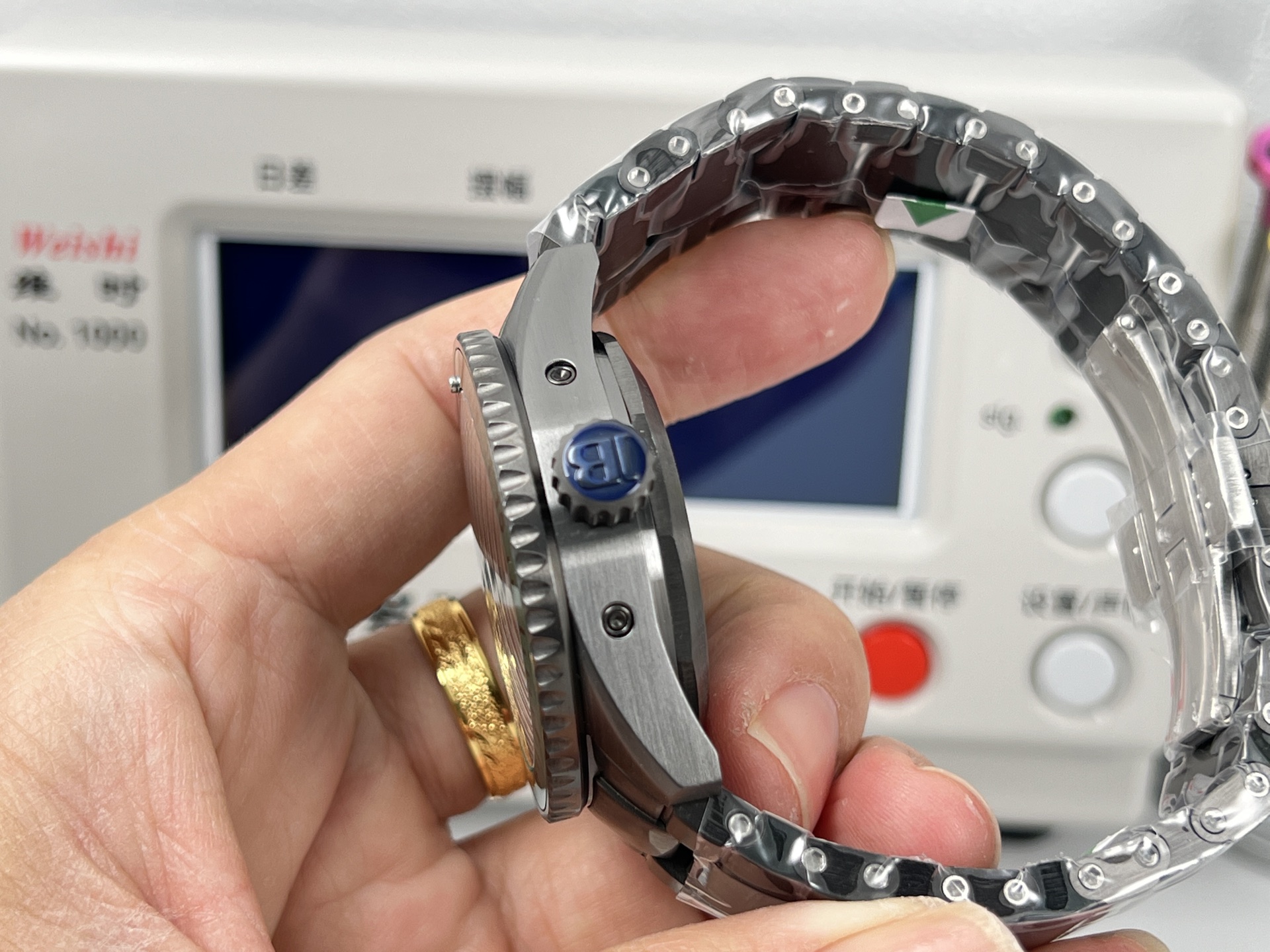 Ceramic Watch view 5