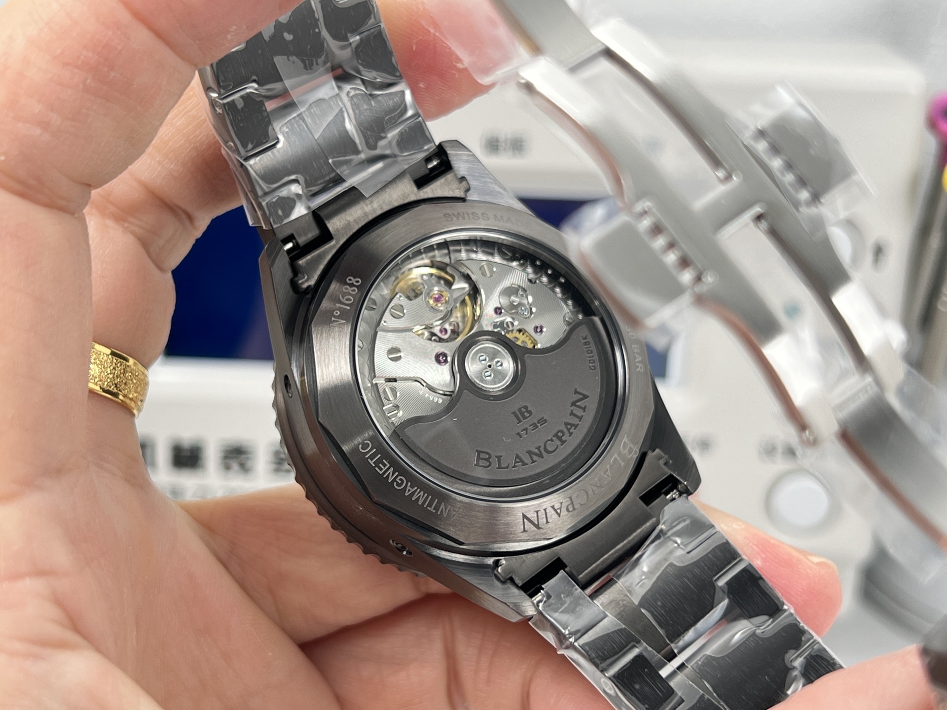 Ceramic Watch view 6
