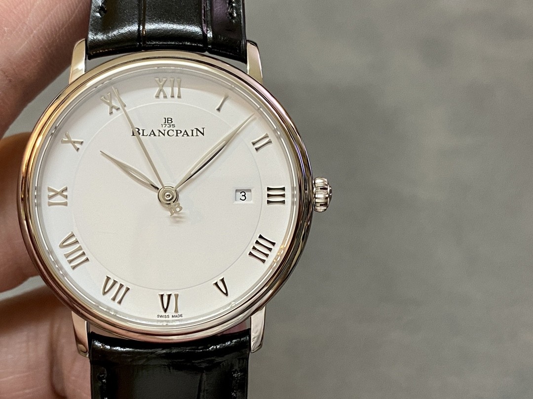 Automatic Watch view 1