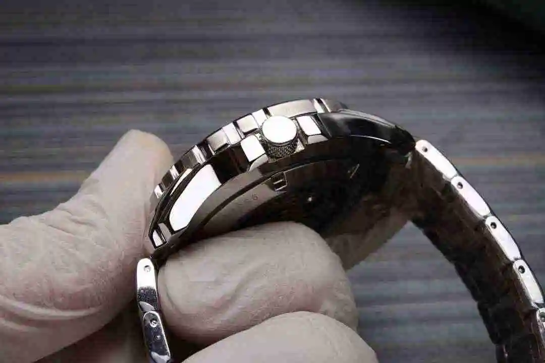 General Watches Seiko 520 Watch view 4