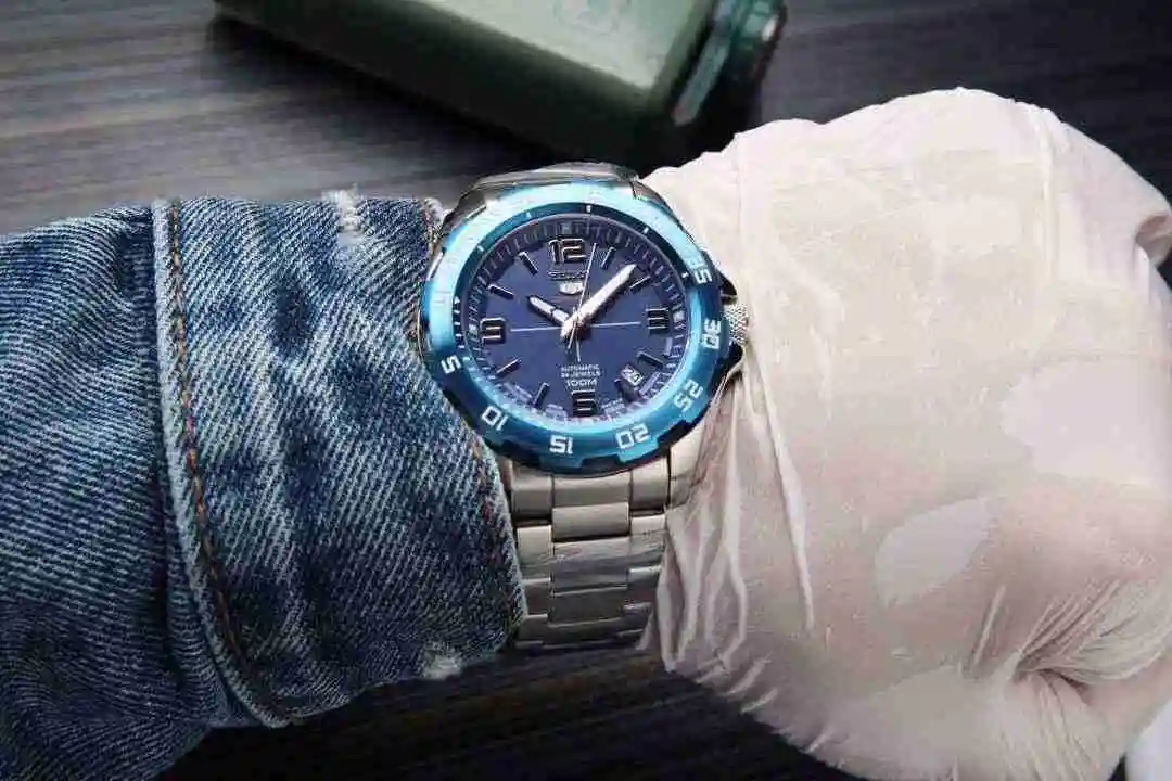 General Watches Seiko 520 Watch view 7