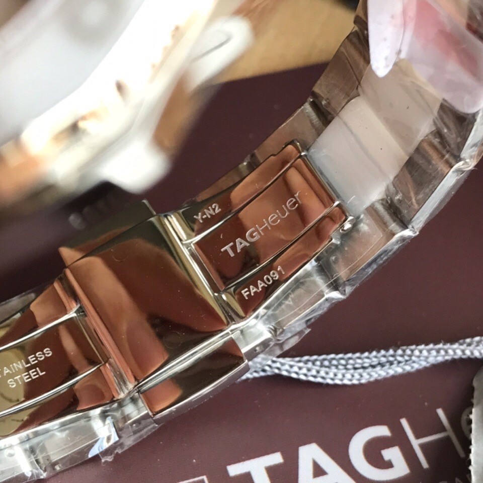 TAG Heuer Aquaracer Ceramic Quartz 35mm Watch view 7