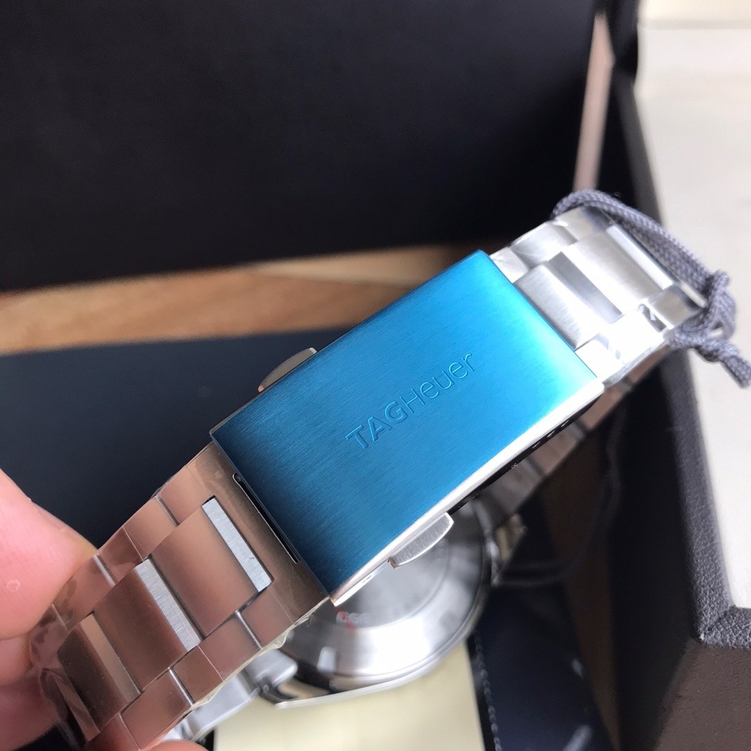 TAG Heuer Aquaracer Stainless Steel Quartz 40.5mm Watch view 3