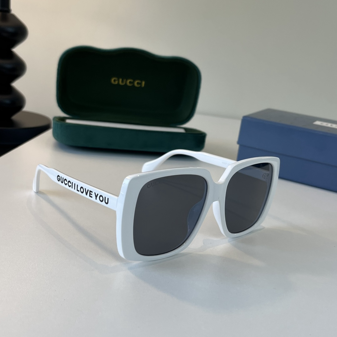 Gucci 2026 , , Sunglasses view 2