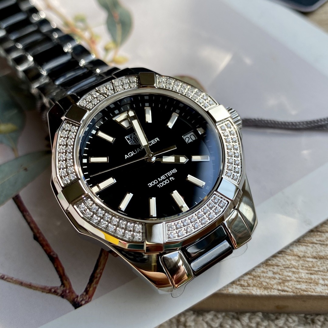 TAG Heuer Aquaracer Ceramic Quartz 35mm Watch view 3