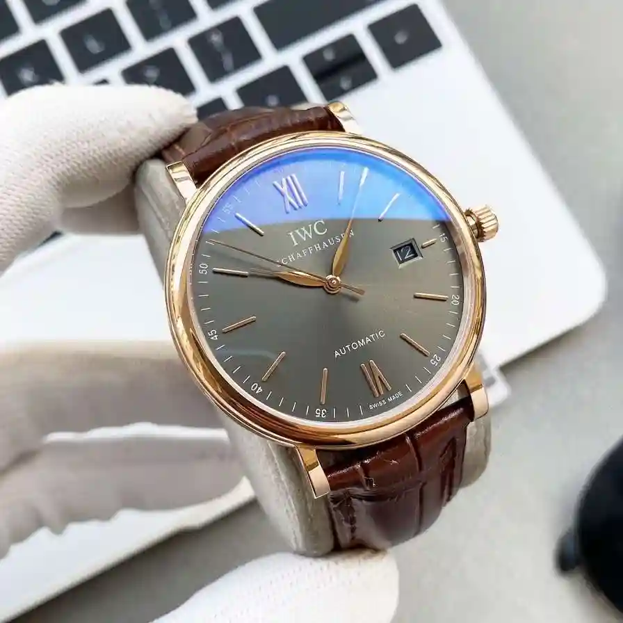 General Watches IWC Wanguo White 500 Gold 520 Watch view 9