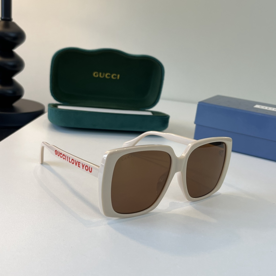 Gucci 2026 , , Sunglasses view 2
