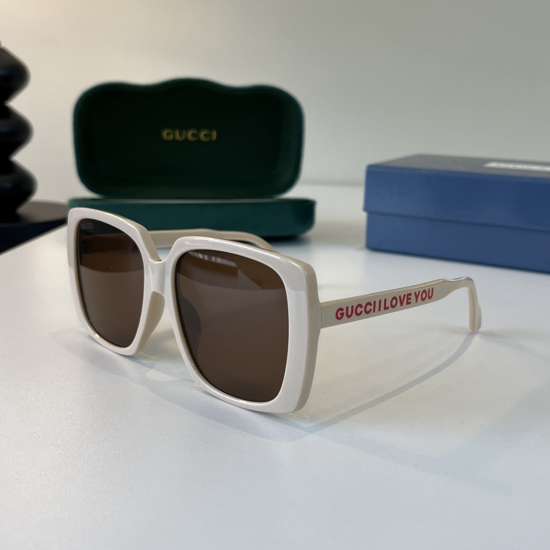 Gucci 2026 , , Sunglasses view 4