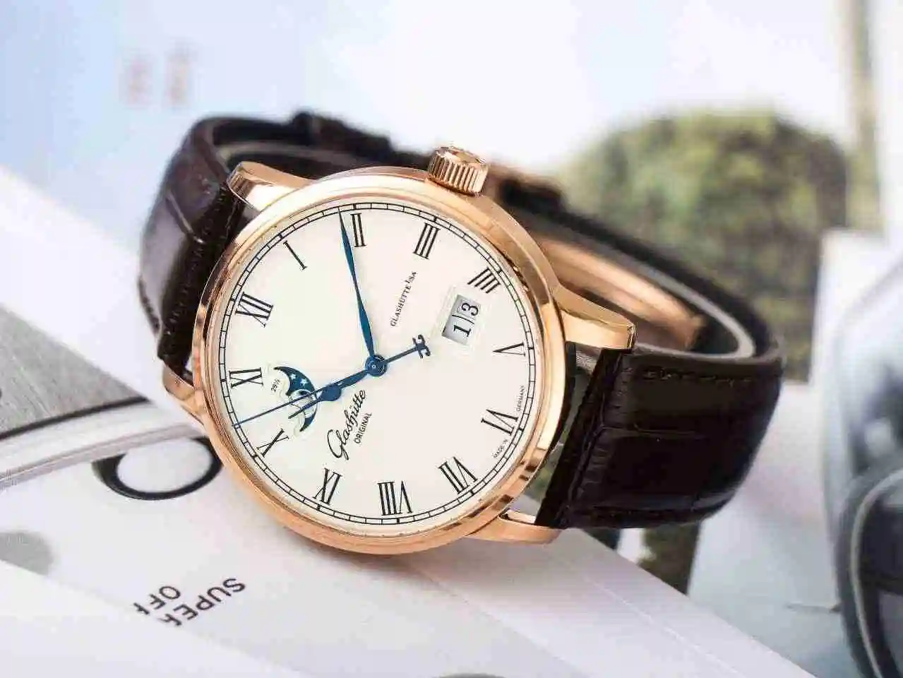 General Watches Glash tte Original White 1450 Rose 1550 Watch view 2