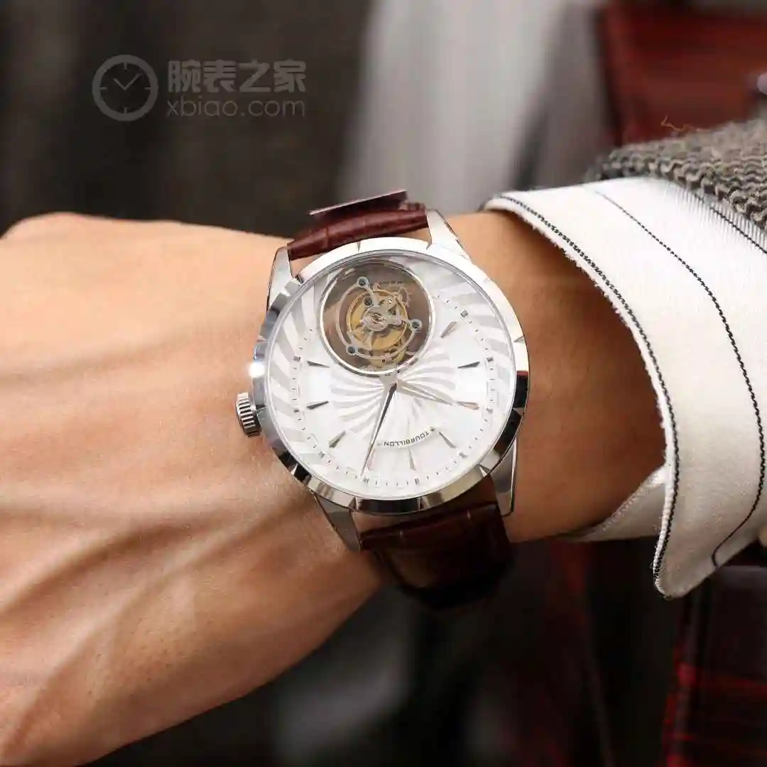 General Watches Roger Duby 2600 Watch view 4