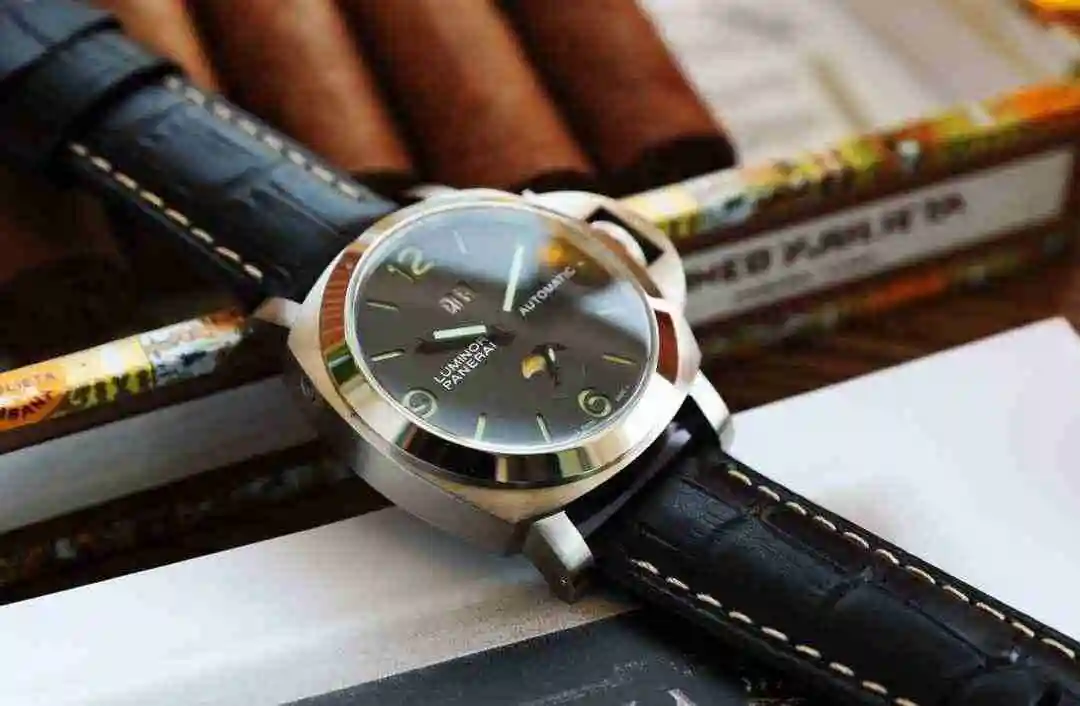 General Watches Panerai 500 Watch view 8