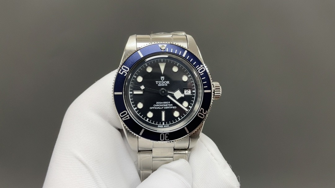 Rolex Submariner Stainless Steel Watch view 4