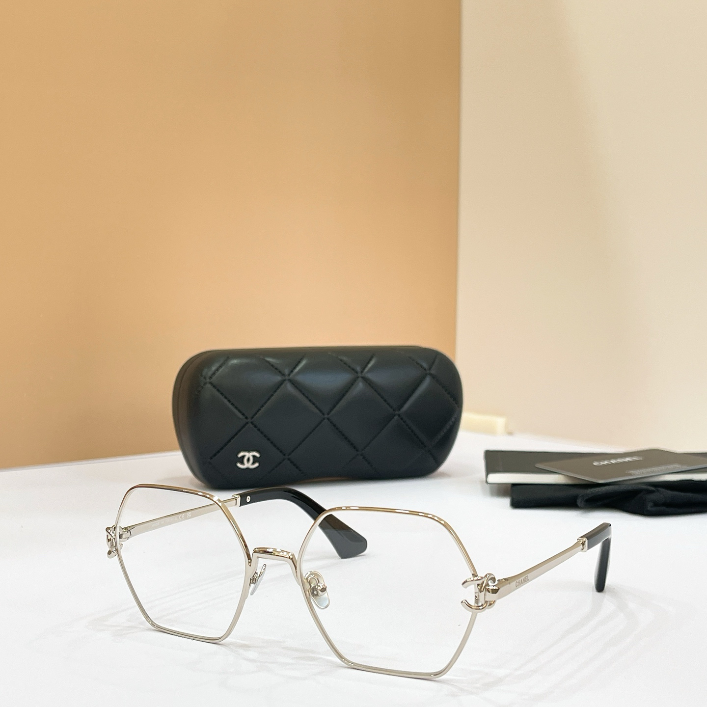CHANE EL:2231 Size 54-17-145 Sunglasses view 3