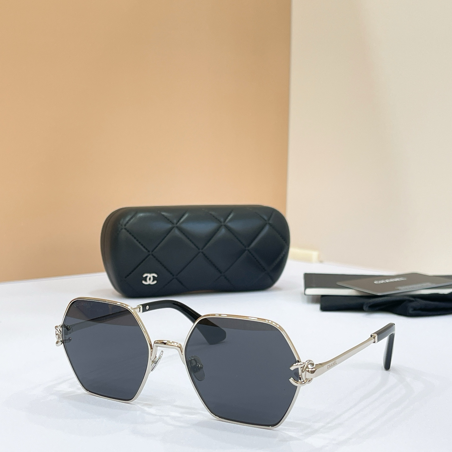 CHANE EL:2231 Size 54-17-145 Sunglasses view 4