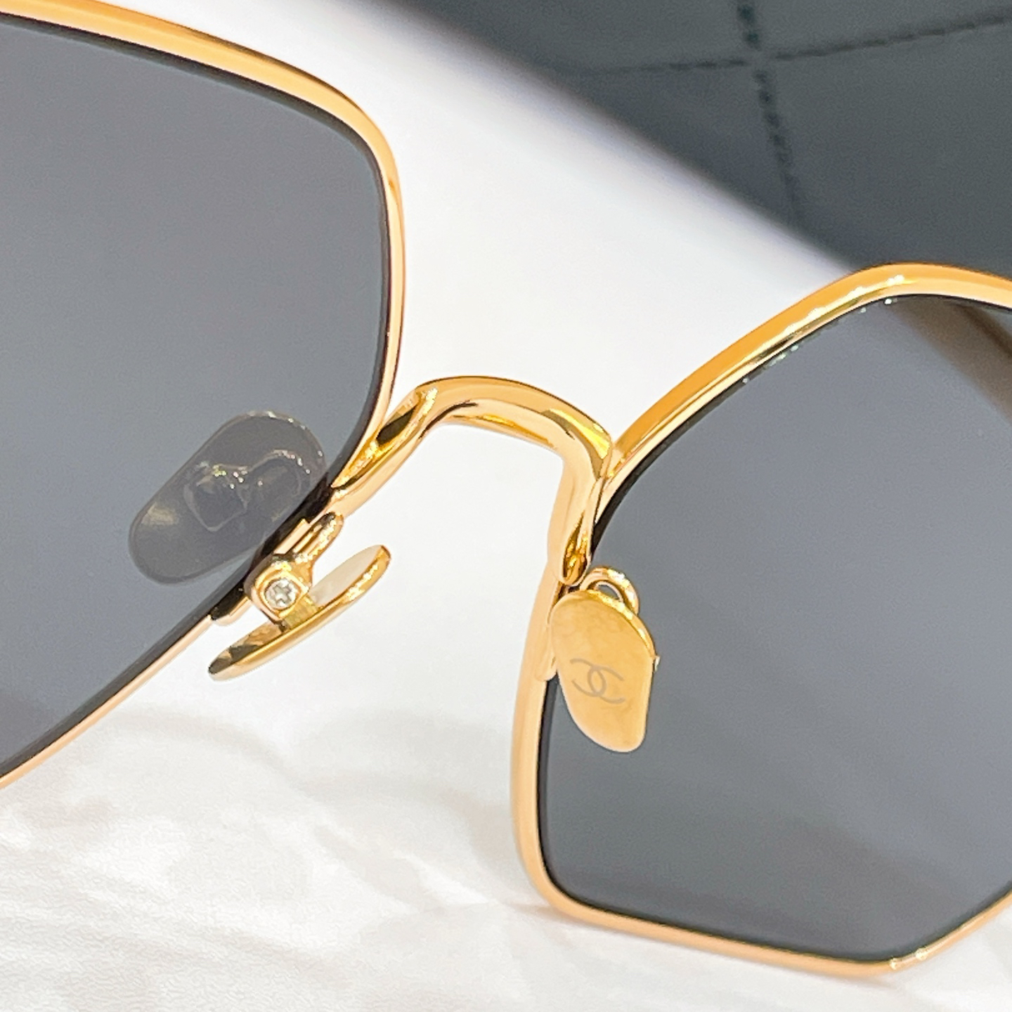 CHANE EL:2231 Size 54-17-145 Sunglasses view 9