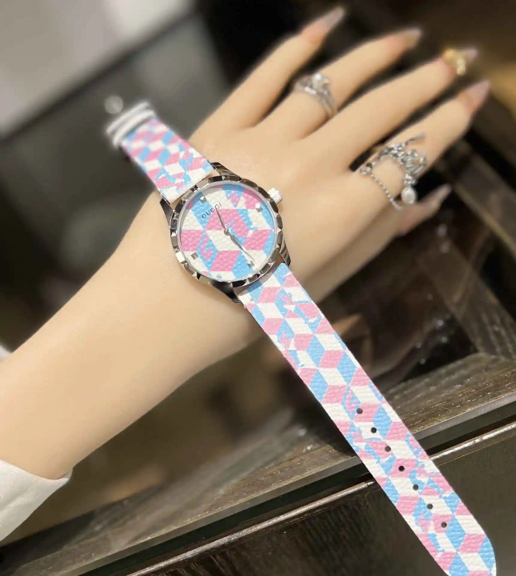 General Watches Original order customized new GUCCI Gucci watch for women, paired with original fully automatic mechanical movement, top grade 316 precision steel case, watch strap, mineral super strong mirror diamet view 6