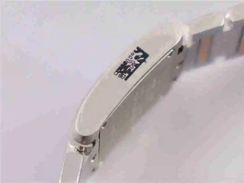 Cartier French Tank Ladies Quartz MM Watch view 5