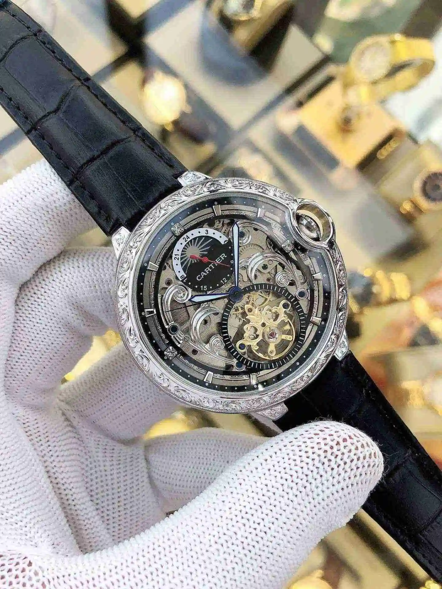 General Watches Cartier 500 Watch view 9