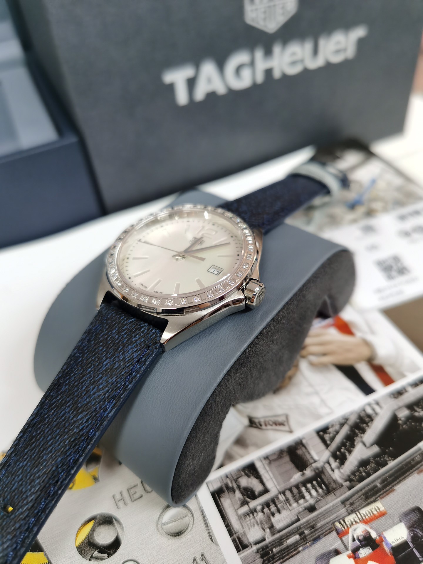 TAG Heuer Formula 1 Blue Dial Stainless Steel Quartz 35mm Watch view 4