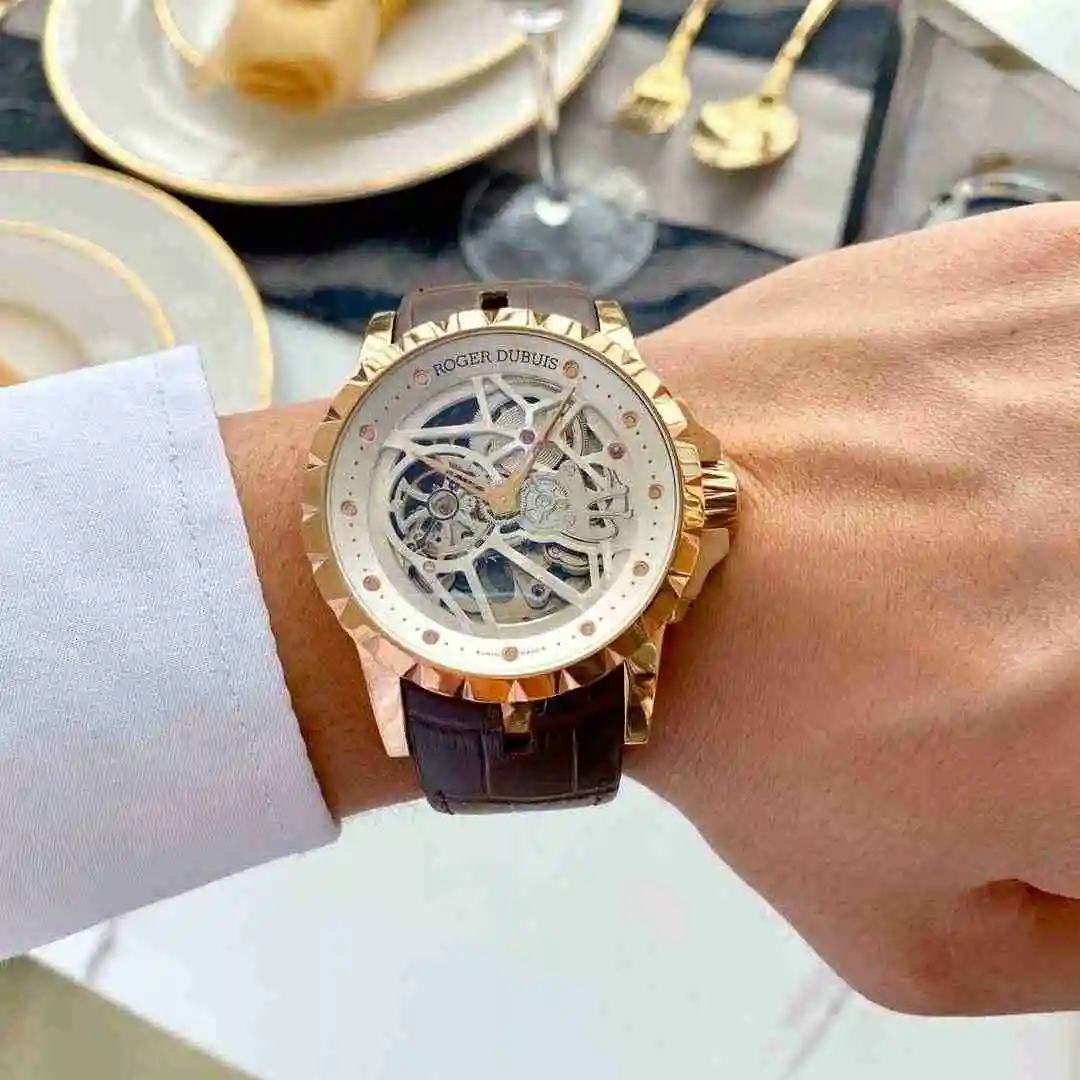 General Watches Roger Dubby 430 rose 450 Watch view 5