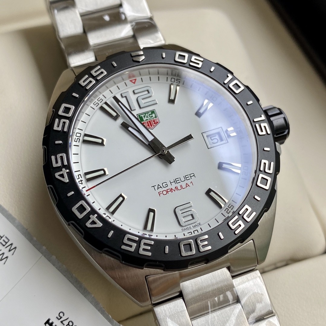 TAG Heuer Formula 1 Quartz 41mm Watch view 2