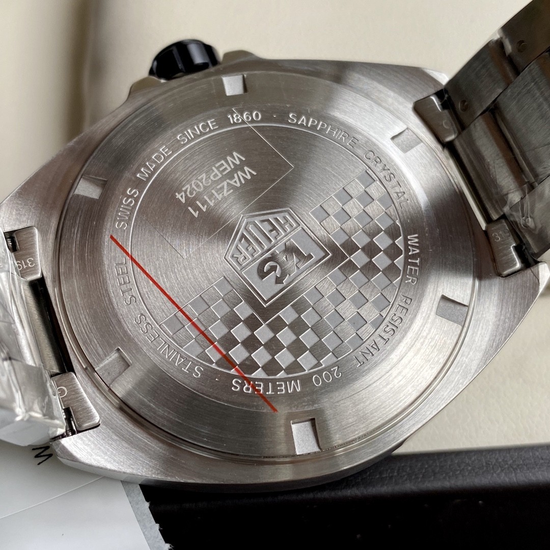 TAG Heuer Formula 1 Quartz 41mm Watch view 5
