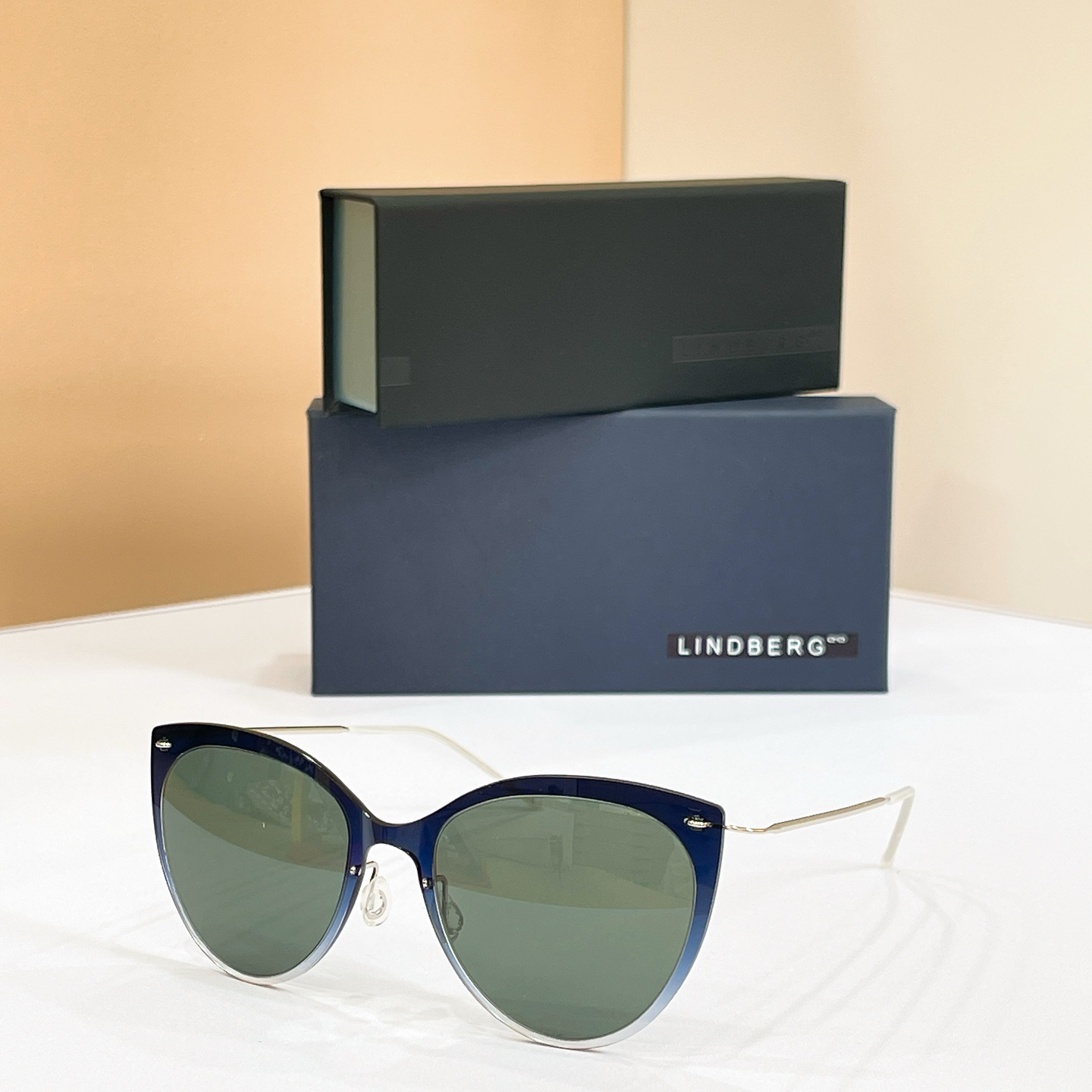 LINDBER EL:8311 Size 52-19-145 Sunglasses view 2