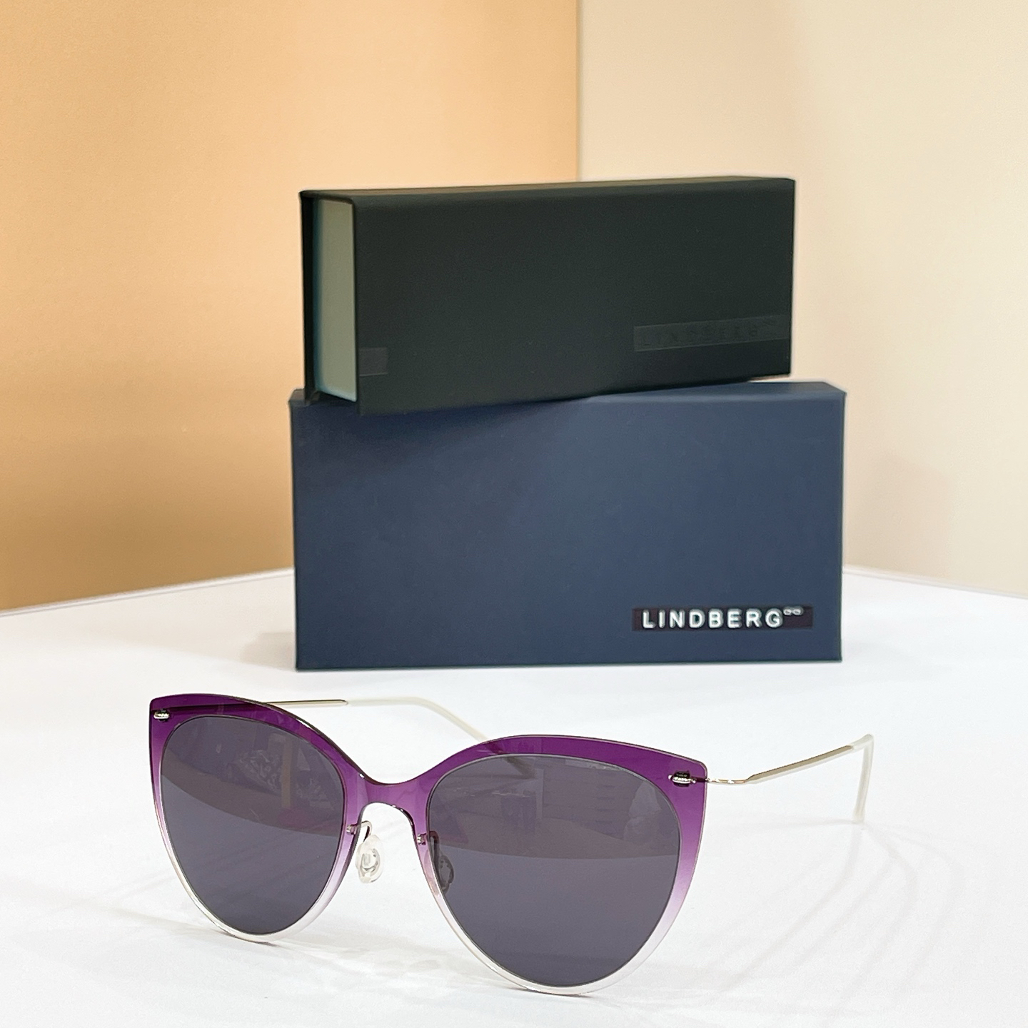 LINDBER EL:8311 Size 52-19-145 Sunglasses view 3