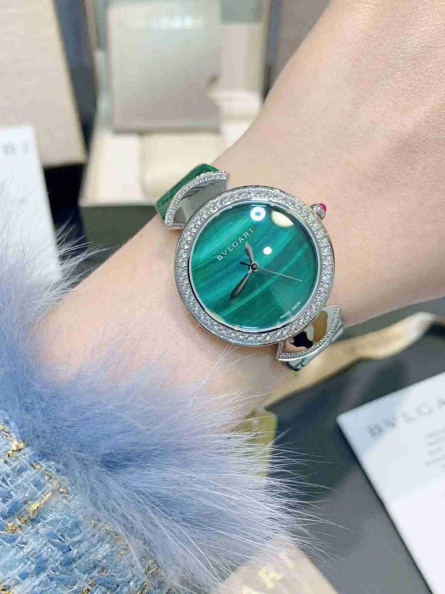 General Watches Brand new women& x27; S watch view 3