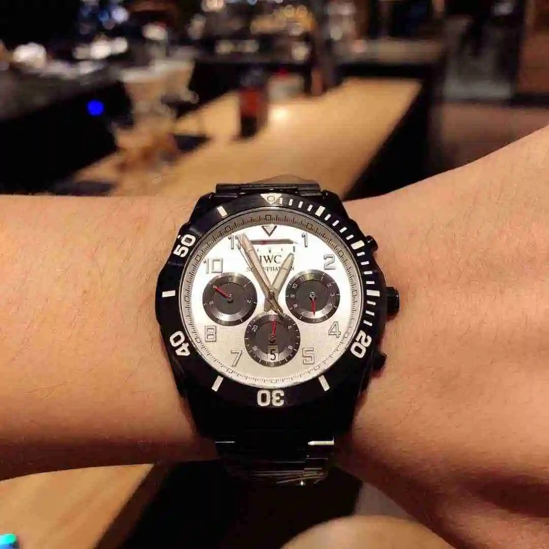 General Watches Universal White 1320 Black 1420 Watch view 6