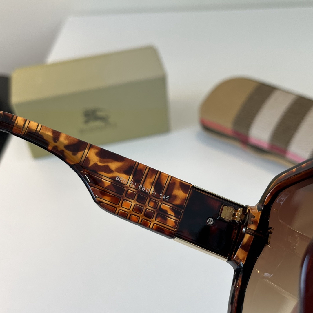Burberry 2026 Sunglasses view 9