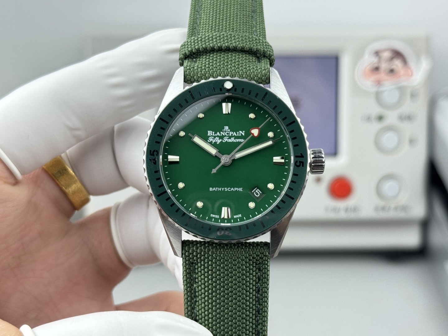 Ceramic Watch view 1