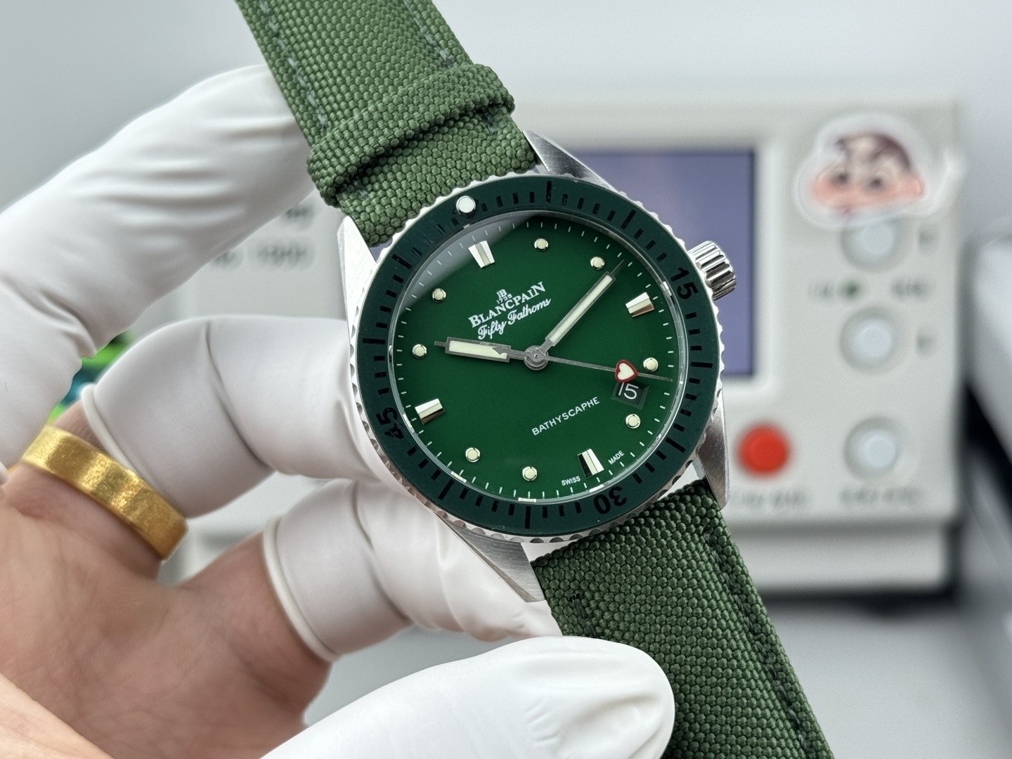 Ceramic Watch view 2