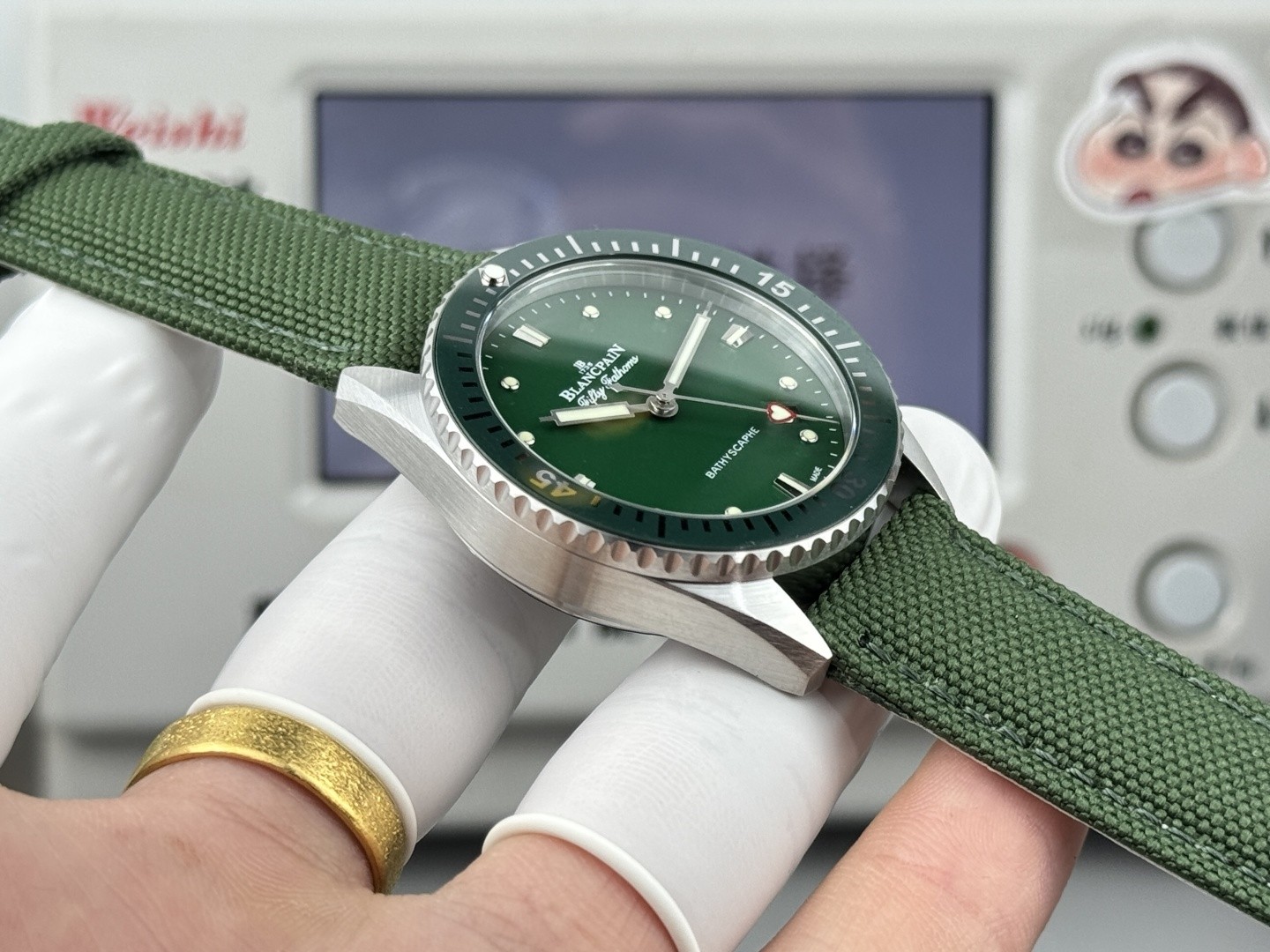 Ceramic Watch view 6