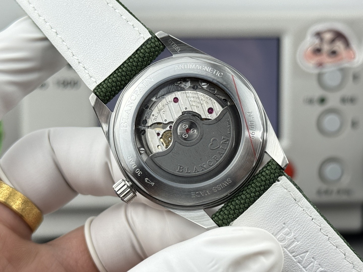 Ceramic Watch view 8