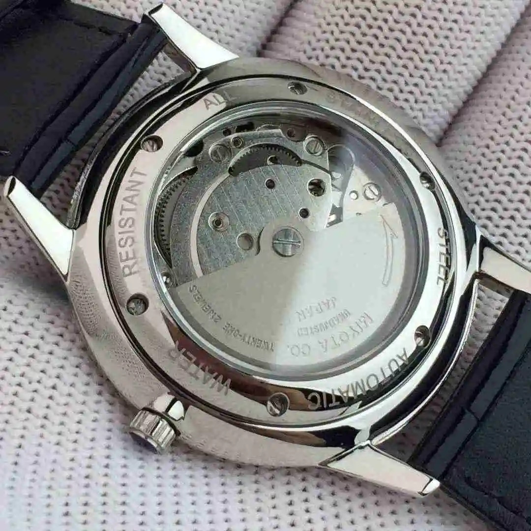 General Watches Glash tte Original White 470 Gold 490 Watch view 2