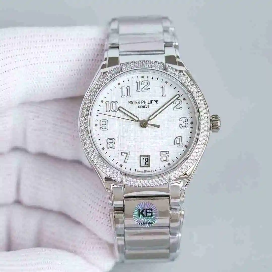 General Watches Patek Philippe TWENTY 4 series 7300 Watch view 2