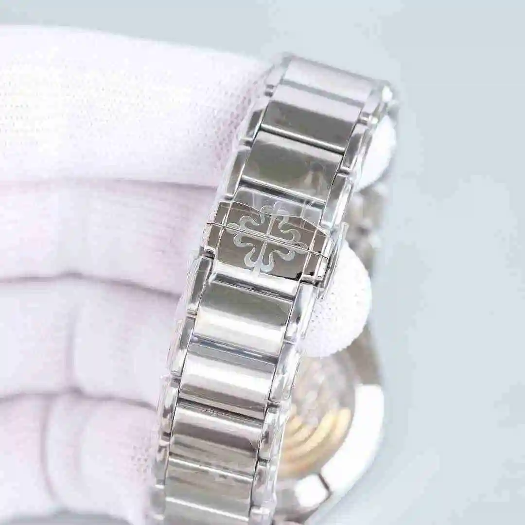 General Watches Patek Philippe TWENTY 4 series 7300 Watch view 4