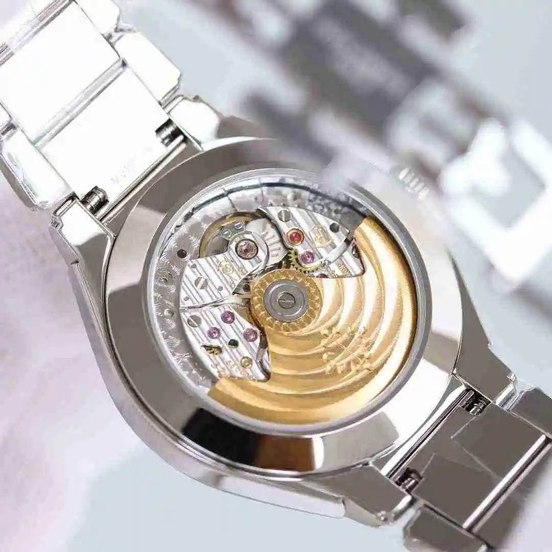 General Watches Patek Philippe TWENTY 4 series 7300 Watch view 5