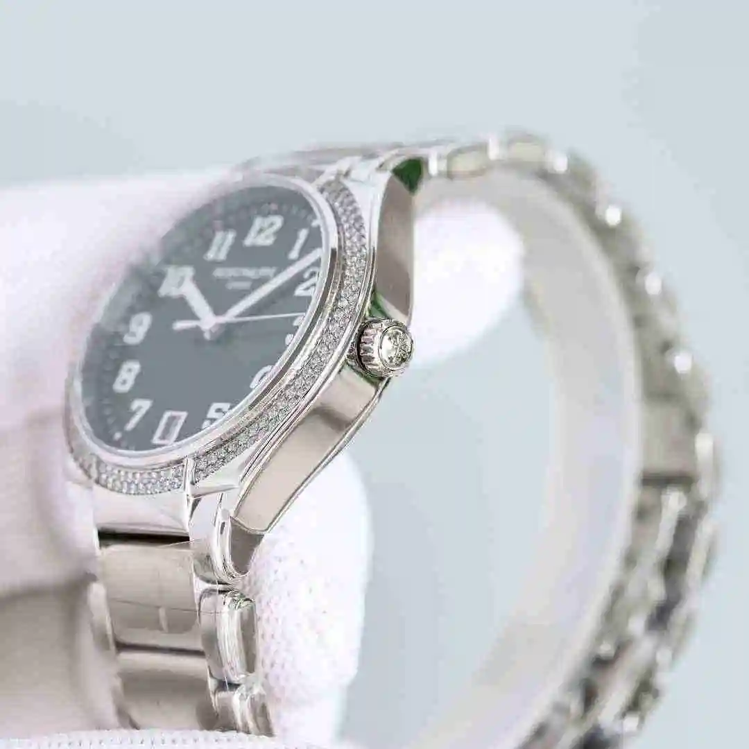 General Watches Patek Philippe TWENTY 4 series 7300 Watch view 6