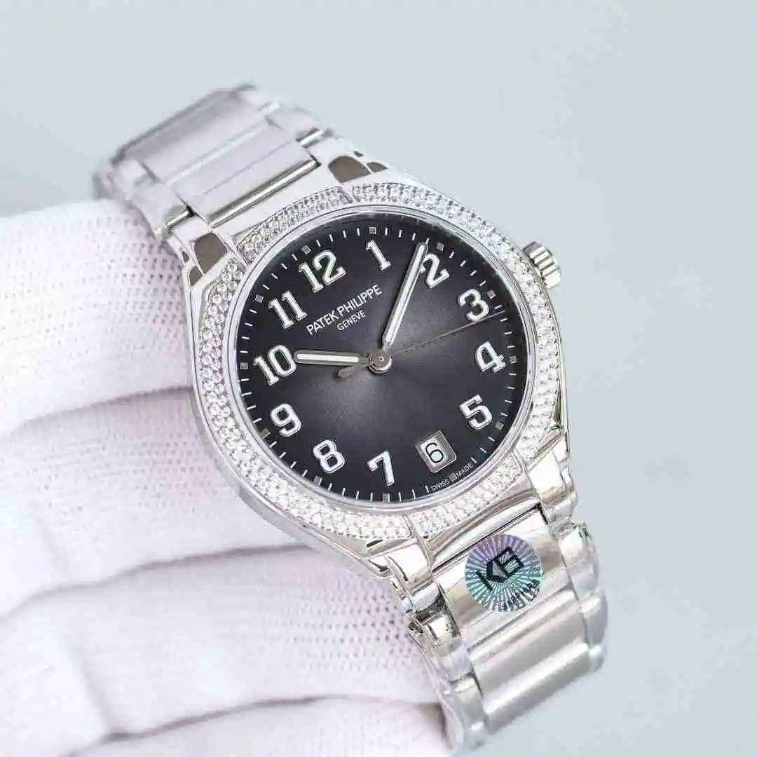 General Watches Patek Philippe TWENTY 4 series 7300 Watch view 9