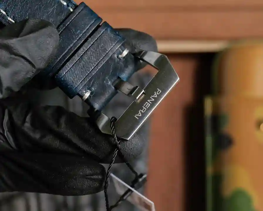 General Watches Panerai 820 Watch view 3