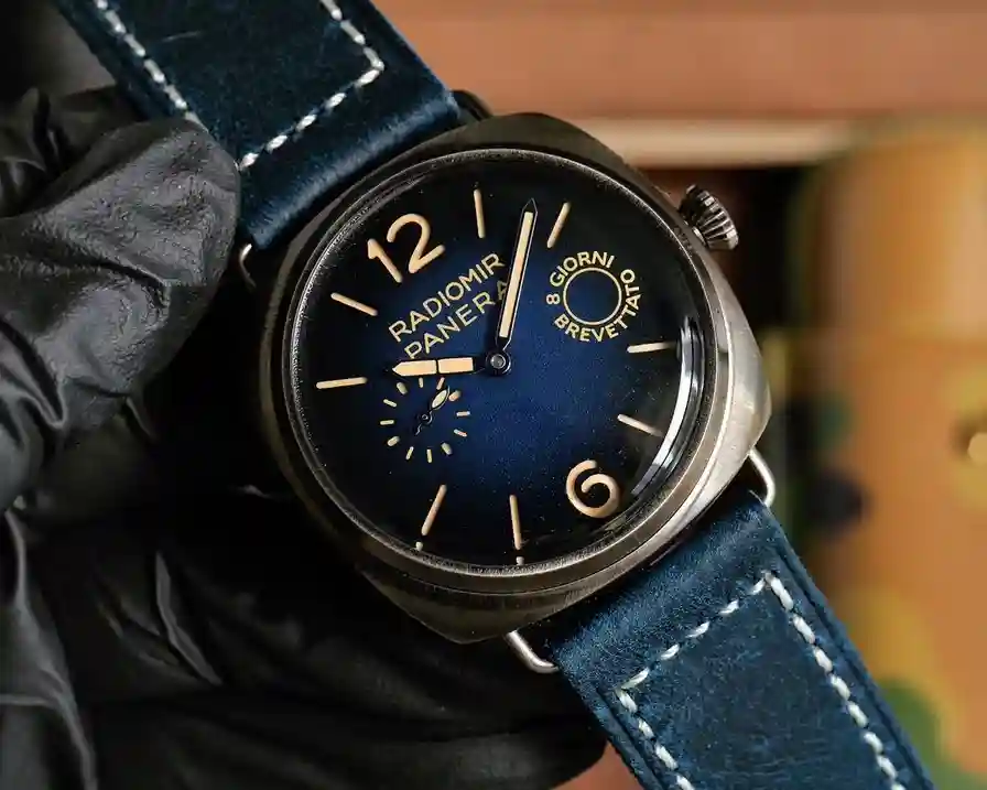 General Watches Panerai 820 Watch view 9
