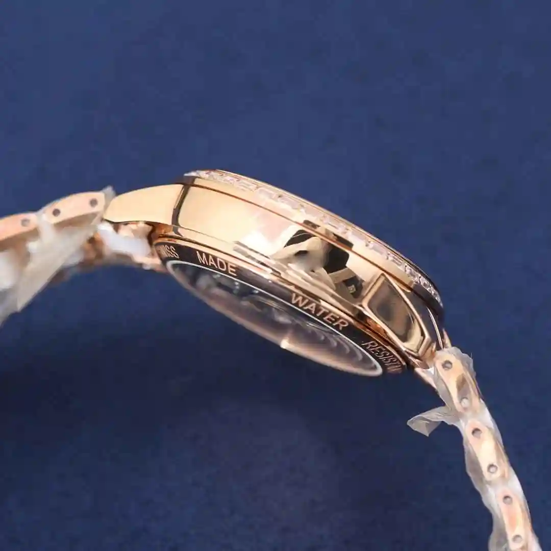 General Watches Patek Philippe White 0 Gold 1650 Watch view 2