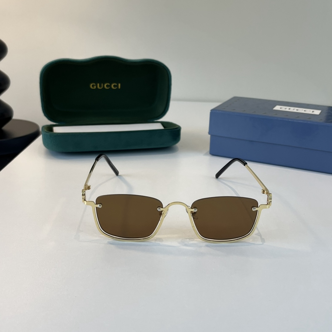 Gucci . ! ! Sunglasses view 3