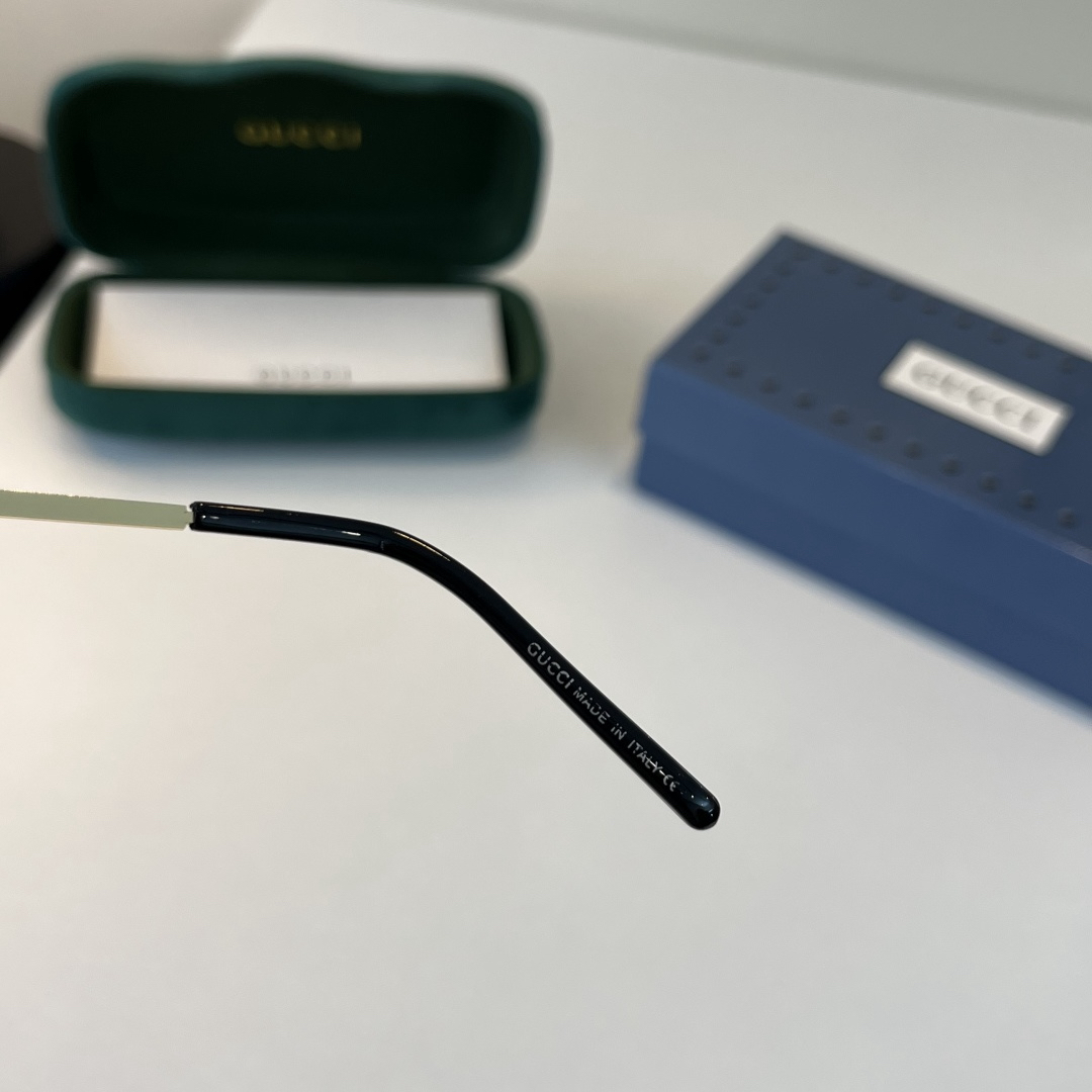 Gucci . ! ! Sunglasses view 10